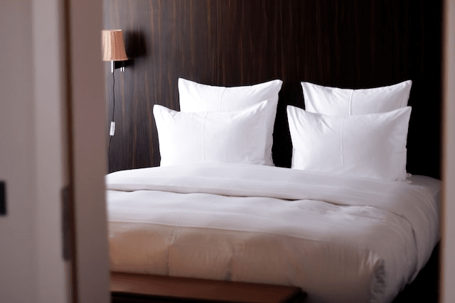 Réservez un hôtel tout compris à La Chapelle-sur-Usson Réservez un hôtel tout comrpis à La Chapelle-sur-Usson